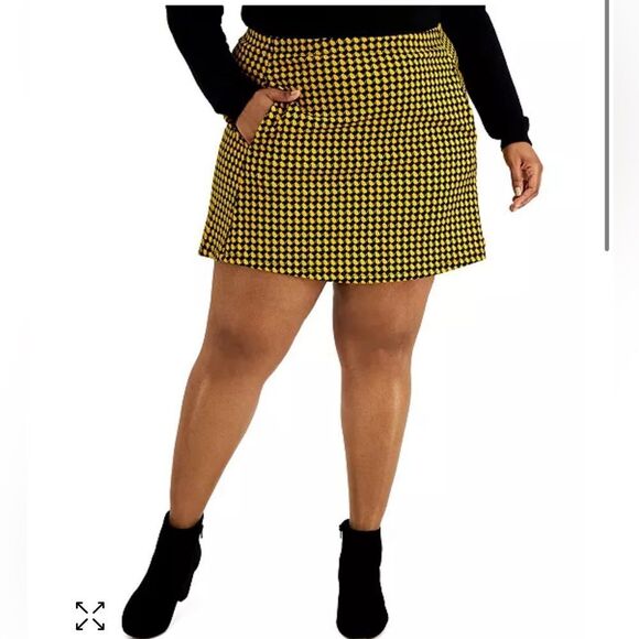 jolie and joy Dresses & Skirts - Mini Yellow and black skirt plus size